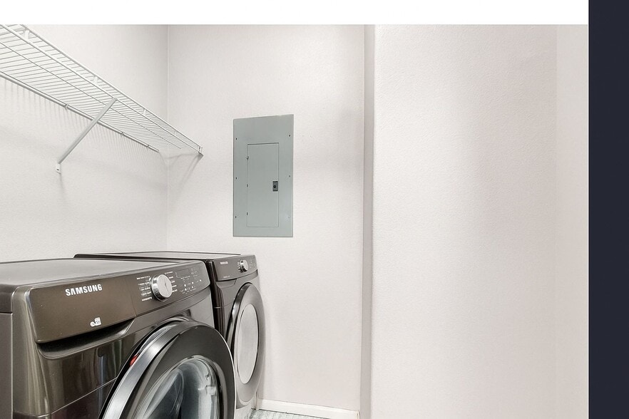 Building Photo - 4451 S Ammons St