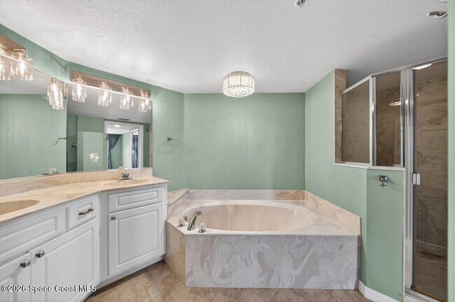 Building Photo - 8903 Laguna Ln