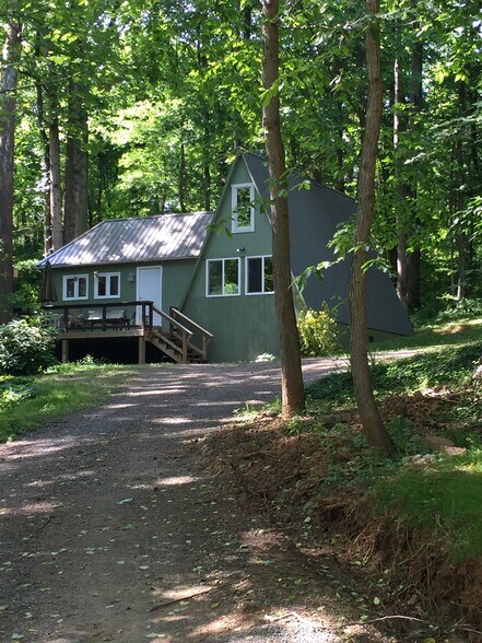 Building Photo - 276 Moonlight River Rd