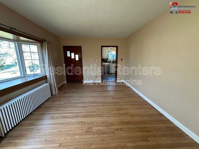 Building Photo - 1320 Wilson Dr