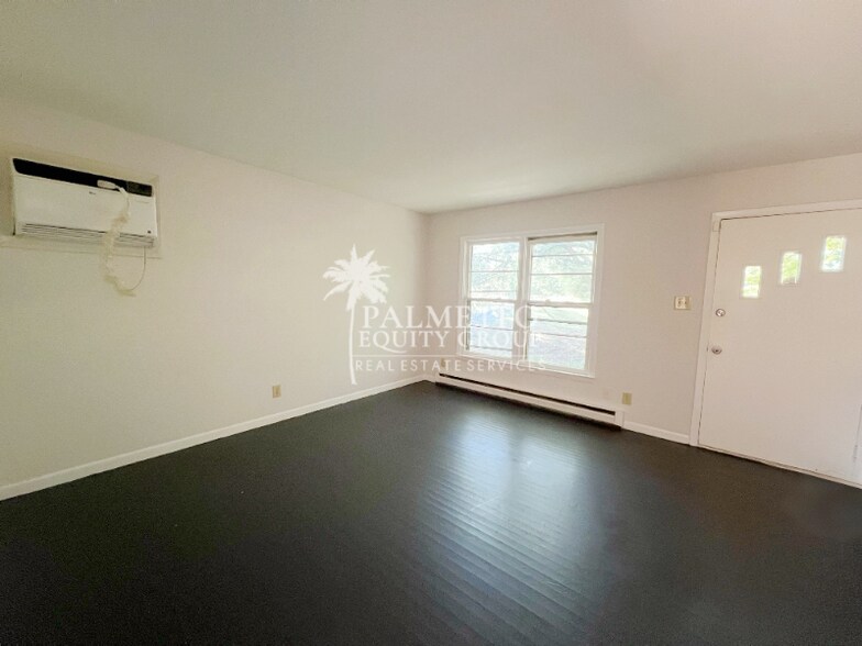 Building Photo - 2217 E Gate City Blvd