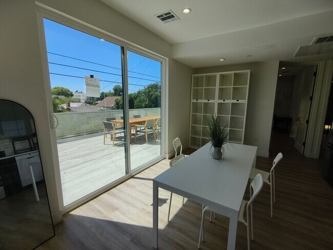 Building Photo - 3105 Normandie Avenue