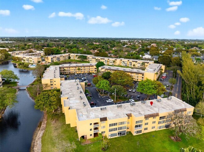 Building Photo - 5801 NW 62nd Ave