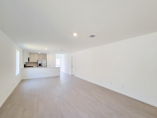 Building Photo - 1519 Gardenia Grv Ln