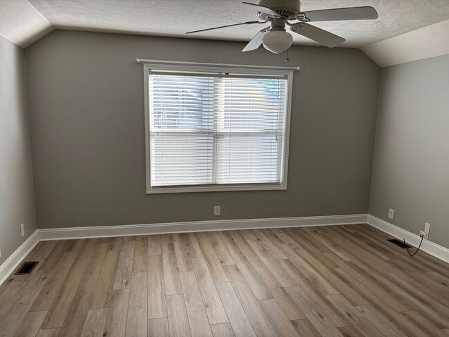 Building Photo - Coastal Duplex for Rent – Less Than One Mi...