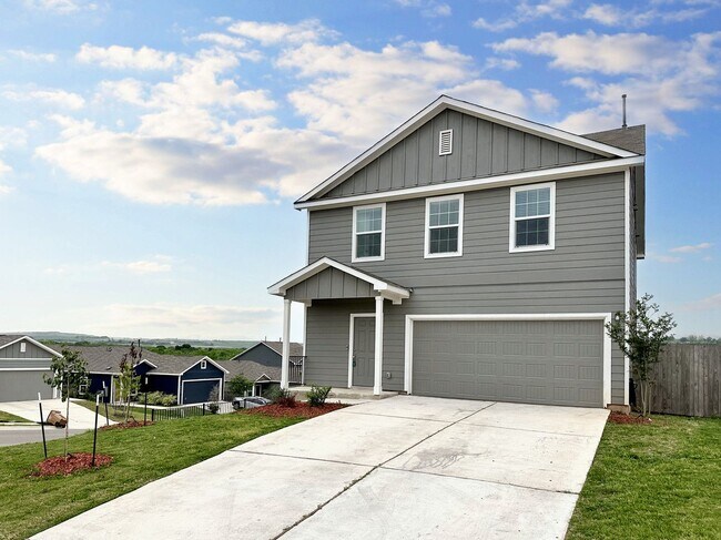 Primary Photo - Modern 4/BR 2.5/BA Home with Spacious Livi...