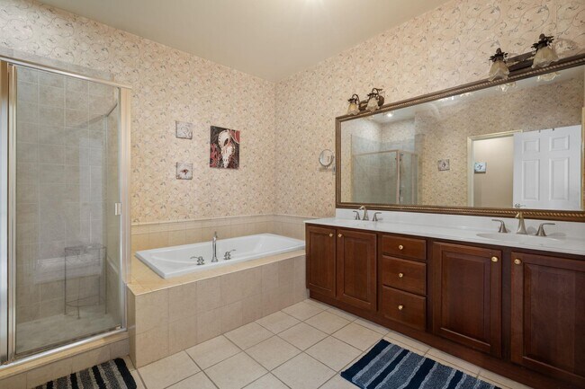 Building Photo - 1 Pinehurst Cir