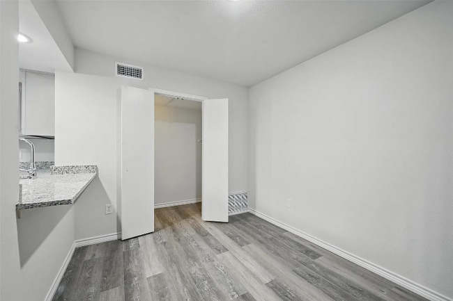 Building Photo - 5626 Preston Oaks Rd