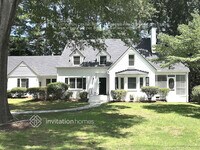 Building Photo - 245 Mattox St