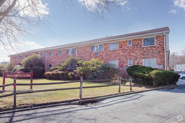 Building Photo - Heckscher Park Gardens