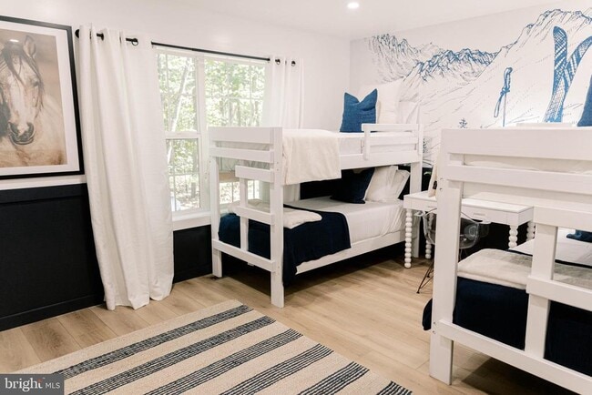 Building Photo - 268 Dogwood Dr