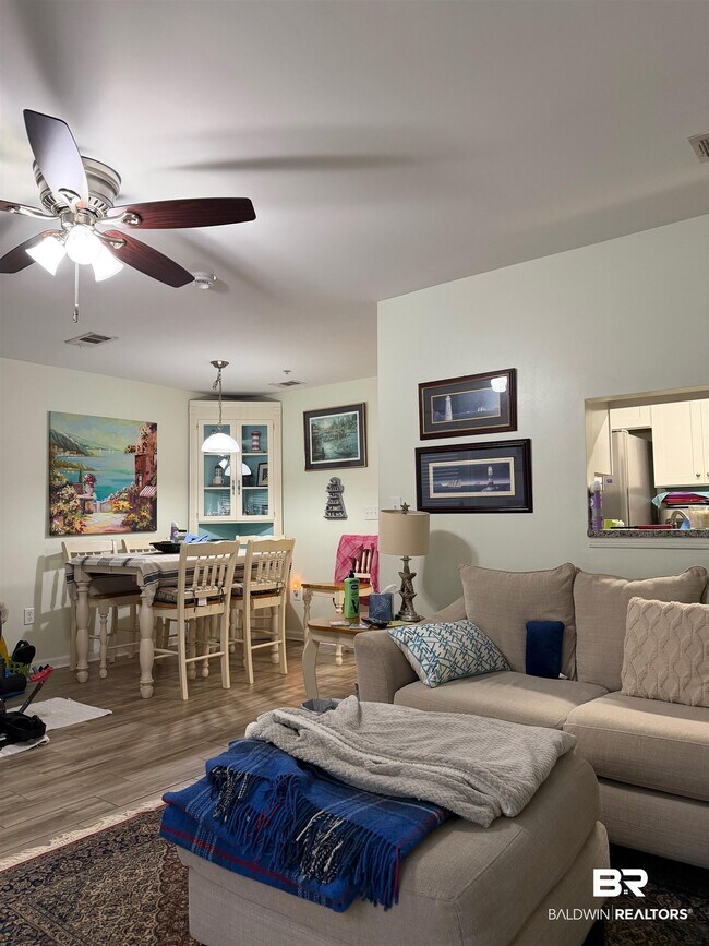 Building Photo - 1517 Regency Rd