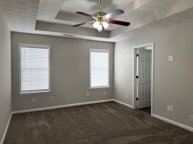 Building Photo - Beautiful 3 BR / 2 Bath Ranch in Hampton!