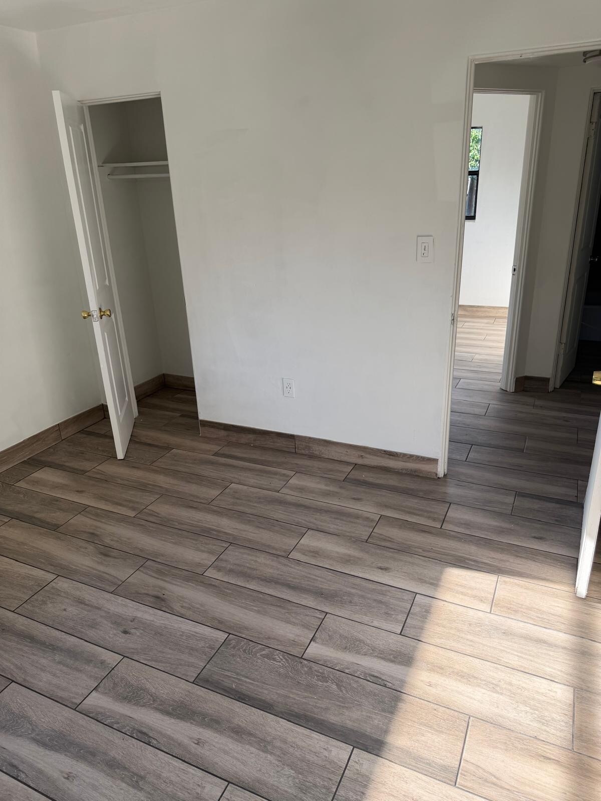 Building Photo - 6323 Ravinnia Dr