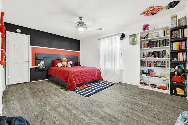 Building Photo - 23707 Hackberry Dr