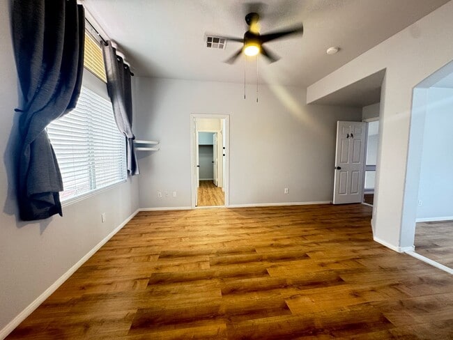 Building Photo - 3310 Robin Nest Ct