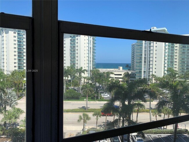 Building Photo - 3800 S Ocean Dr