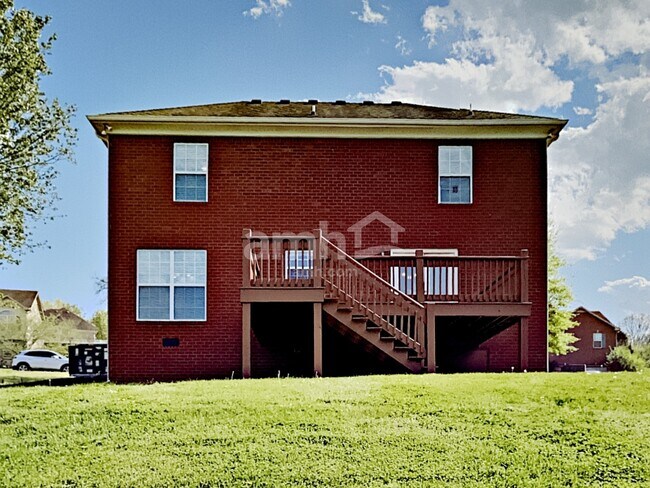 Building Photo - 104 Buckhaven Ct