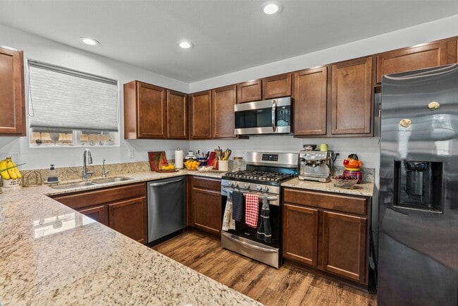 Building Photo - FURNISHED! 3 Bedroom, 2 Bathroom New Home ...