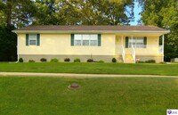 Building Photo - 133 Whisbrook Ave