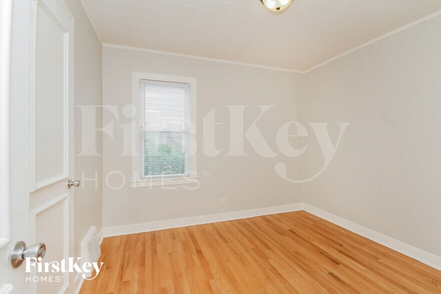 Building Photo - 3838-3216 216th Pl