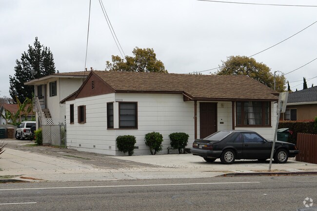 Primary Photo - 534-538 S Seaward Ave