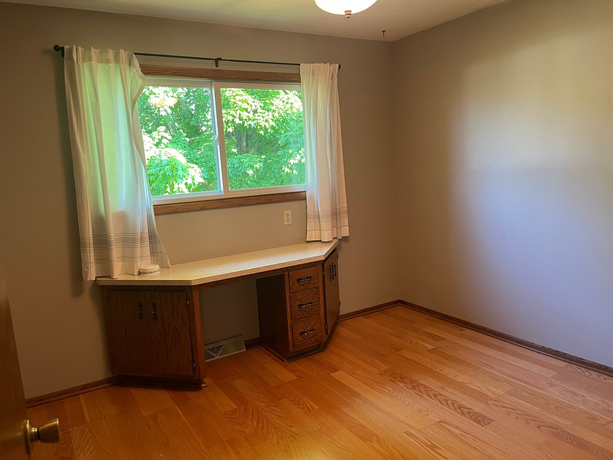 Building Photo - 3254 S 145th St