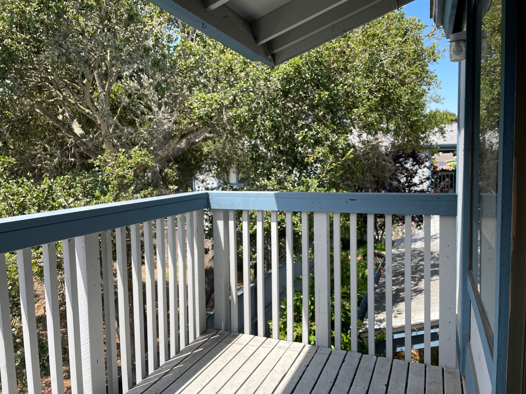 Balcony - 1925 46th Ave