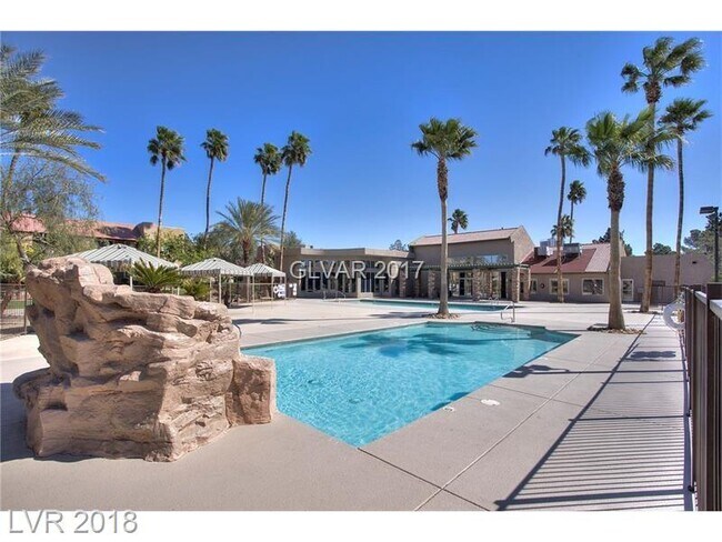 Building Photo - 5317 Indian River Dr