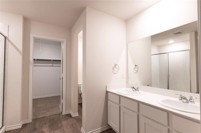 Building Photo - 764 Tiger Lily Wy