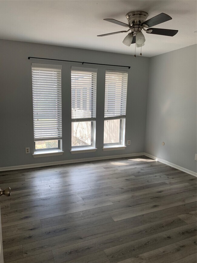 Building Photo - 3123 Bonney Briar Dr