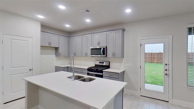 Building Photo - 415 Magellan Rd