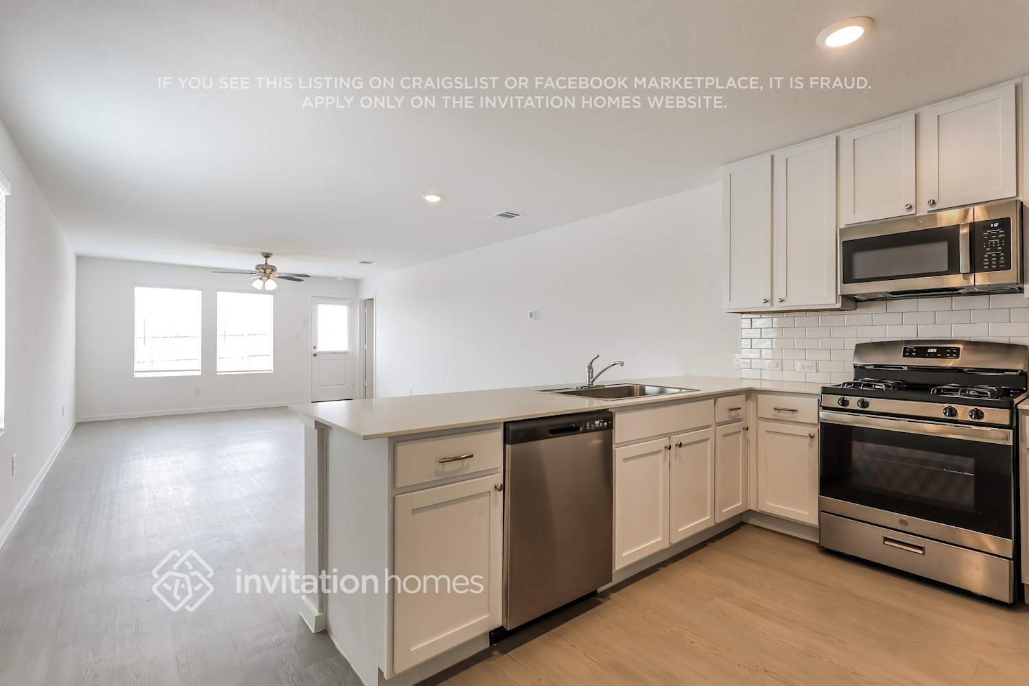 Building Photo - 3724 Axis Hl St