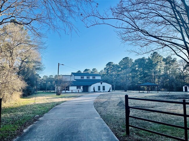 Building Photo - 31423 Reids Prairie Rd