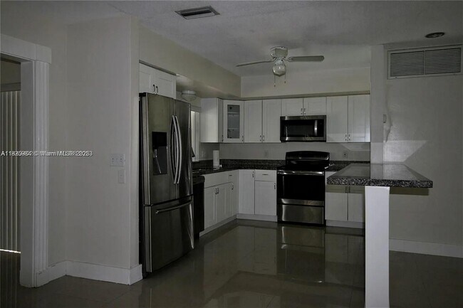 Building Photo - 4534 Van Buren St