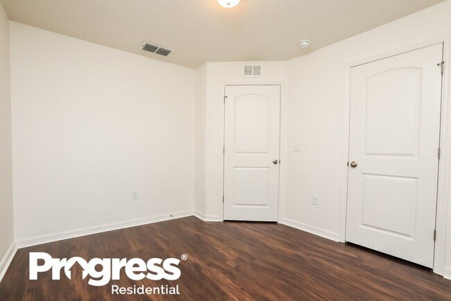 Building Photo - 2404 Bexley Dr