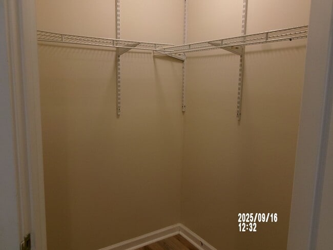 Building Photo - 3BR/1.5BA Single Family Home in Pascagoula...