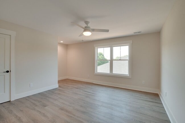 Building Photo - 100 Grace Rdg Wy