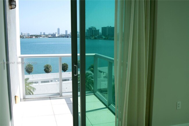 Building Photo - 7928 East Dr