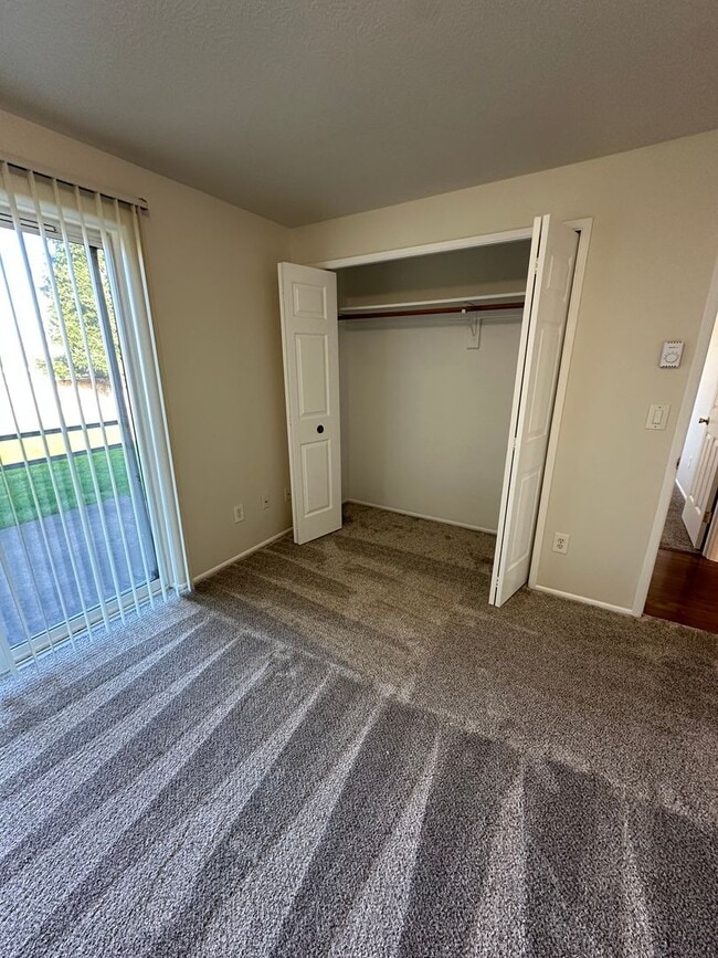 Building Photo - 1/2 Off 2nd Months' Rent