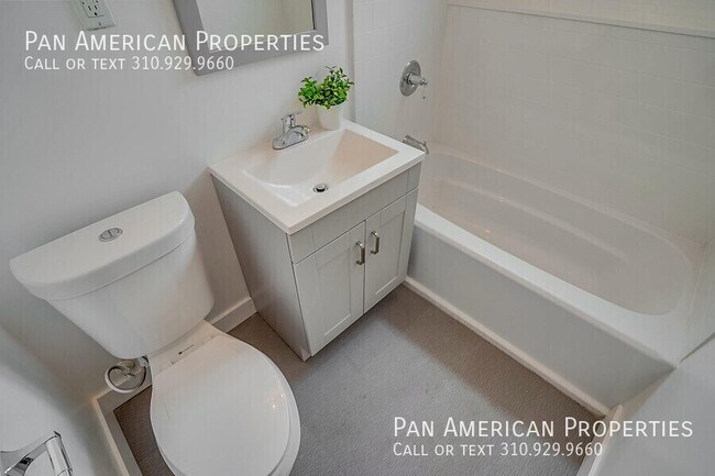 Building Photo - 92 E Market St