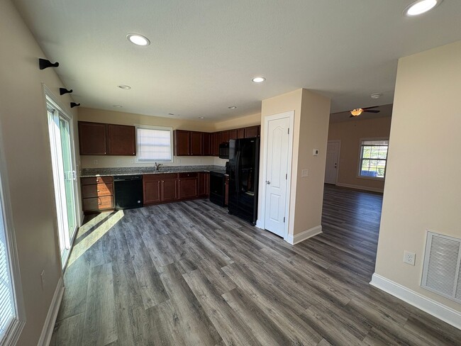 Building Photo - Available for the 2026-2027 leasing term