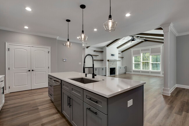 Building Photo - 310 Dudala Way