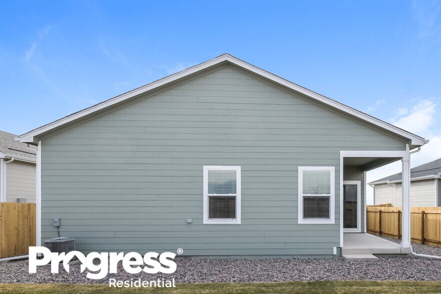 Building Photo - 9496 Yampa Ct