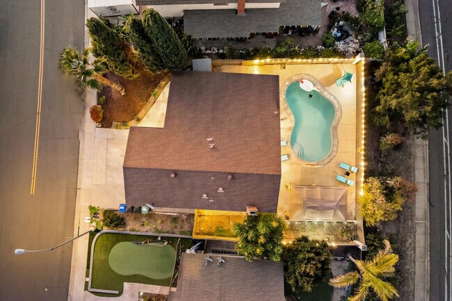 Building Photo - 13737 Via Tres Vistas