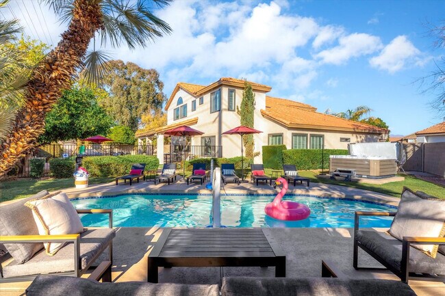 Building Photo - 5604 E Beverly Ln