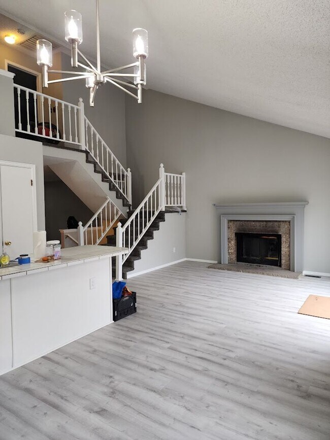 Building Photo - Long Realty & Property Management - Fully ...