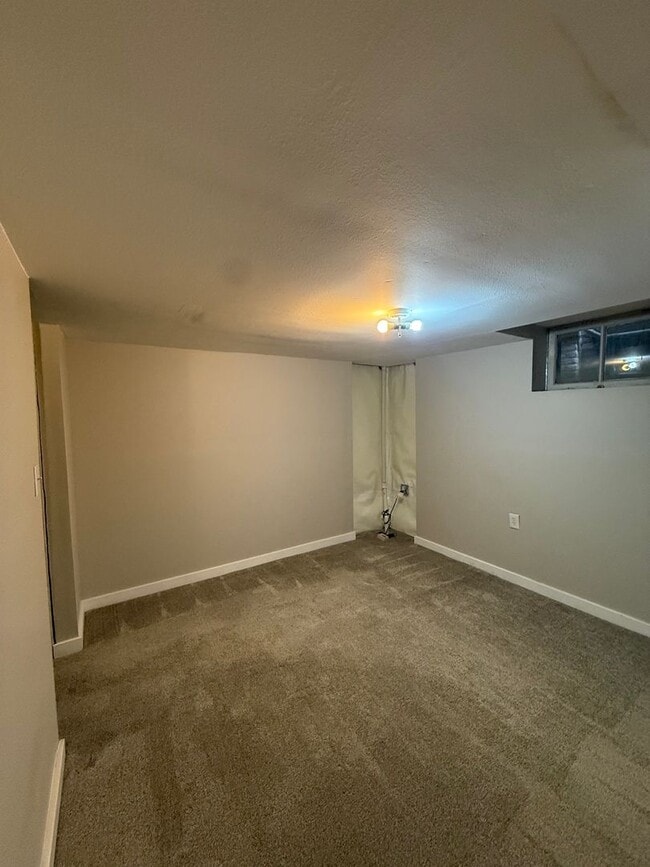Building Photo - Gorgeously Classic 2 Bed/1 Bath in Whittier/City Park! AVAILABLE NOW!