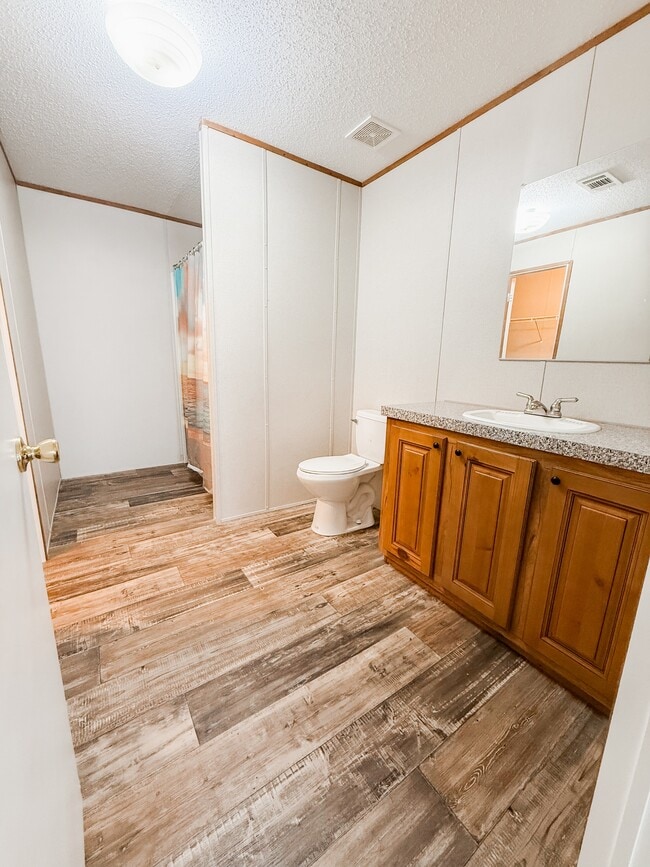 Building Photo - 1430 Shadeville Rd