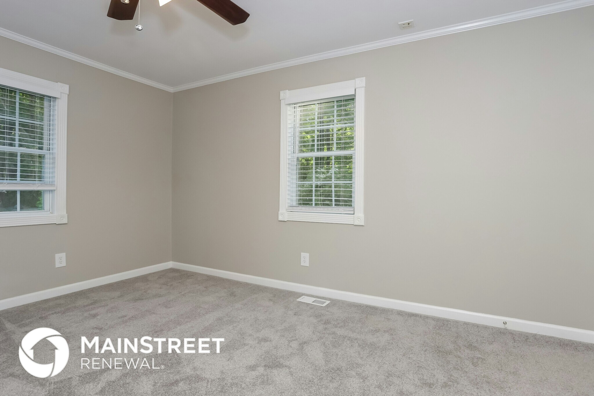 Building Photo - 147 Acorn Dr